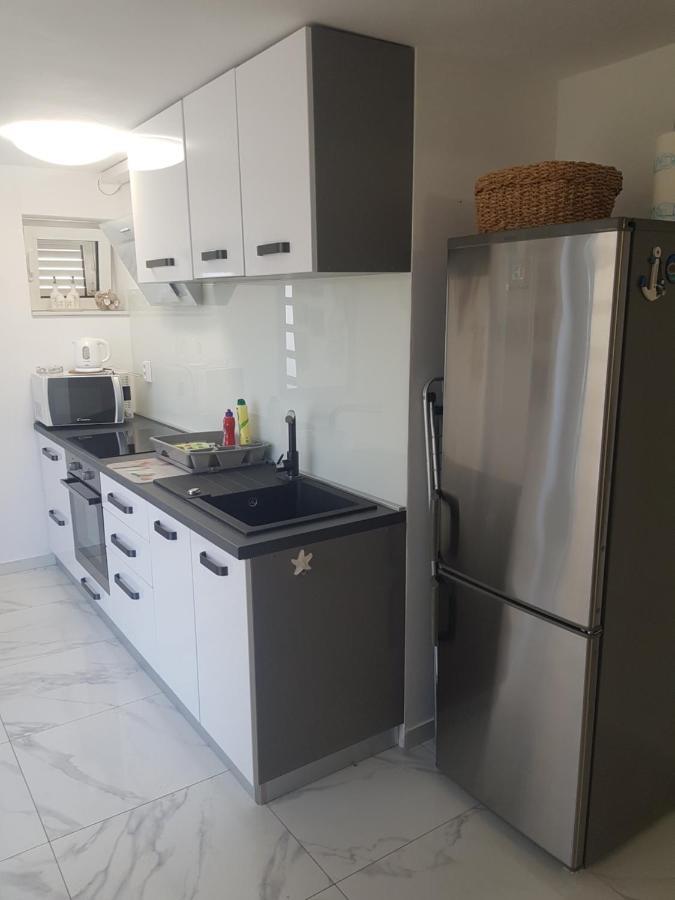 Apartment Jura Bilo Примоштен Экстерьер фото